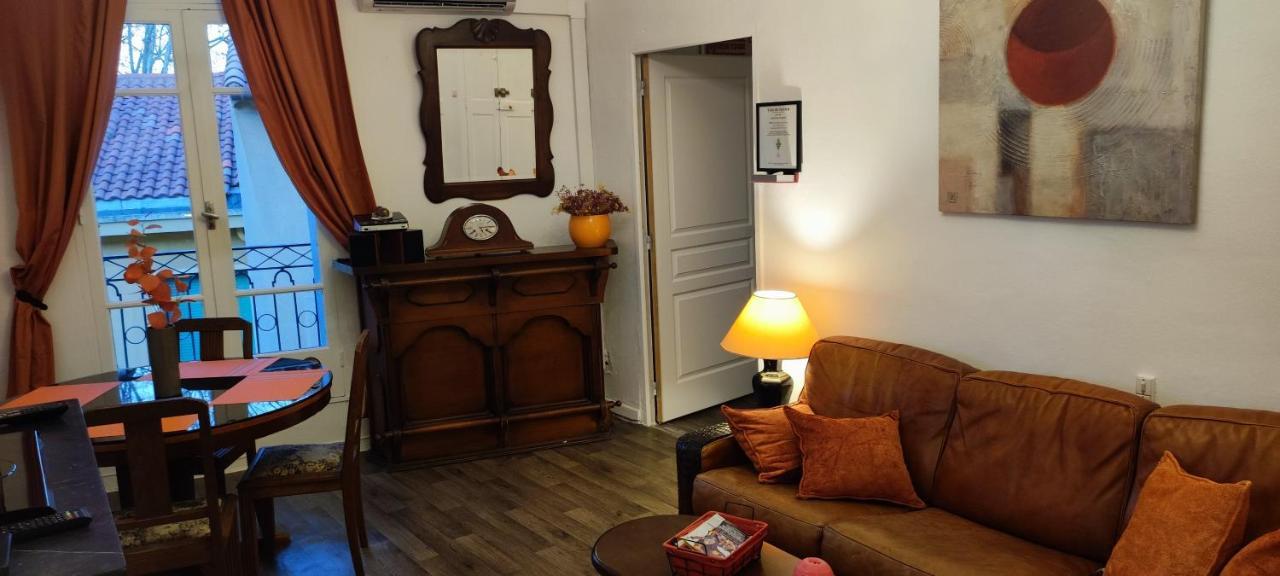 Au Quatre, 2Em Etage Centre Historique Villa Pézenas Kültér fotó
