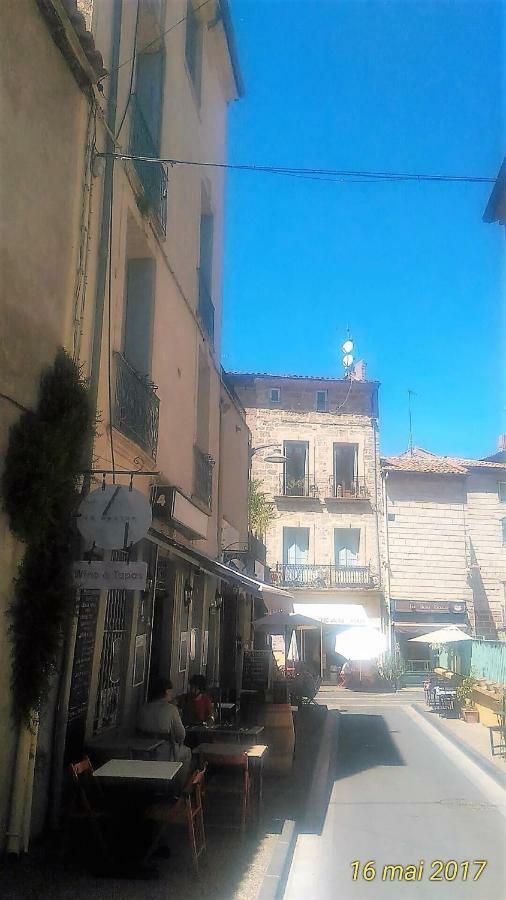 Au Quatre, 2Em Etage Centre Historique Villa Pézenas Kültér fotó